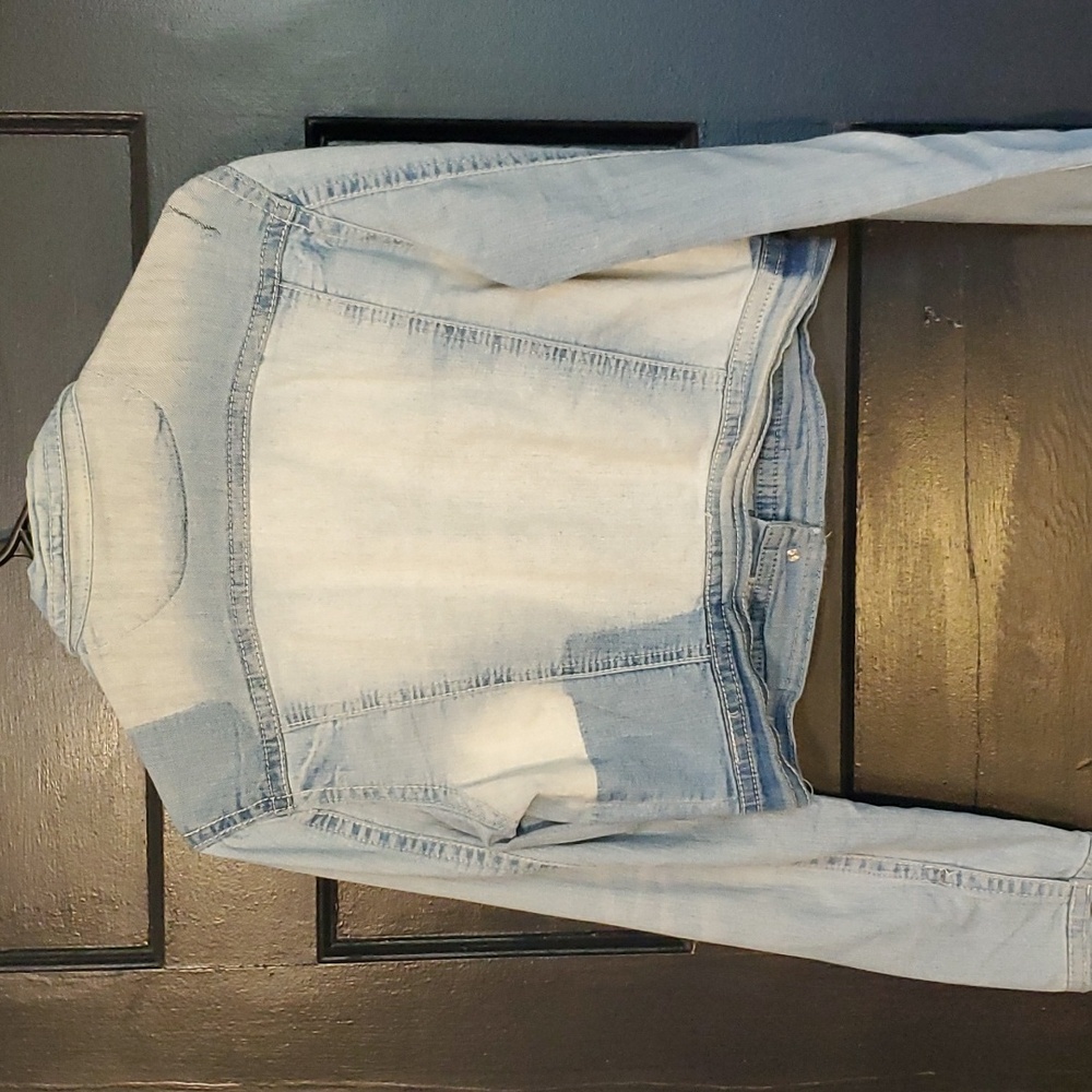 Cropped Denim Jacket - Picture 2 of 3